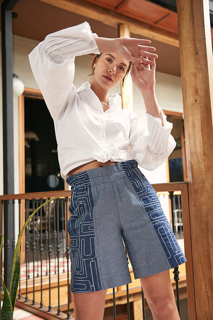 Coordinated denim embroidered shorts